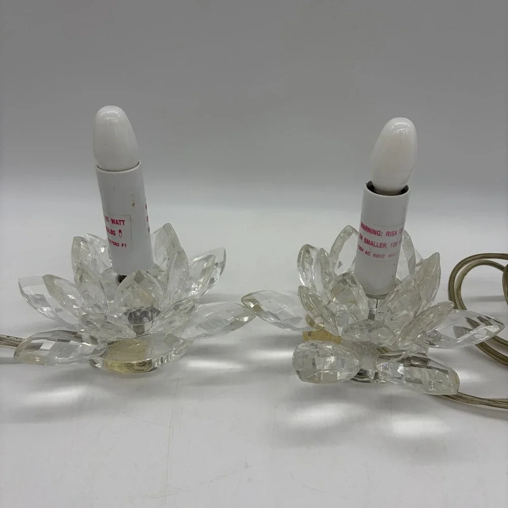 2 Vtg Fifth Avenue Crystal Lotus Flower Small Lamps Night Light 2 Settings Read!